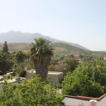 Hotel Eski *